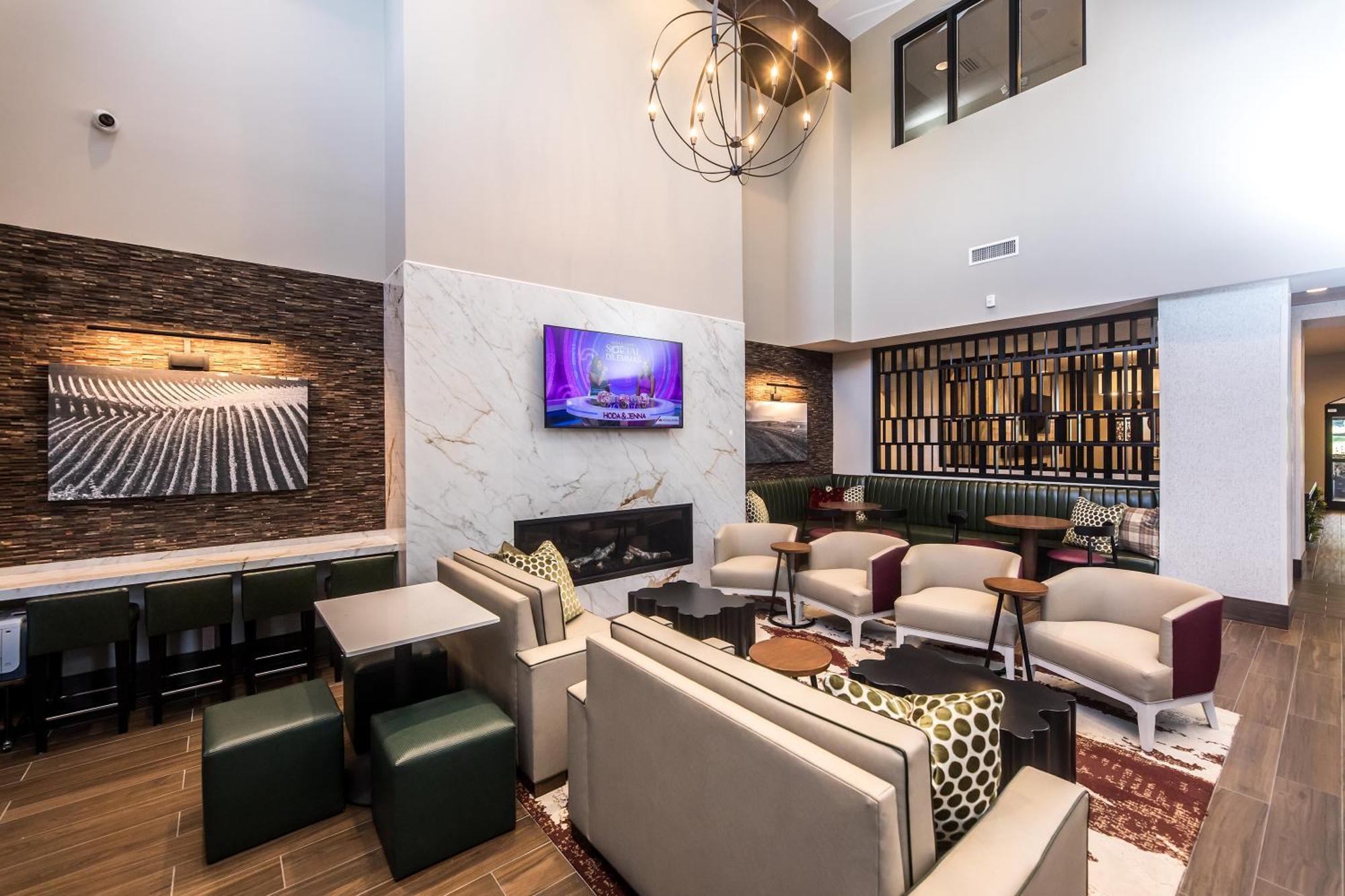 Hampton Inn & Suites Dobson Zewnętrze zdjęcie